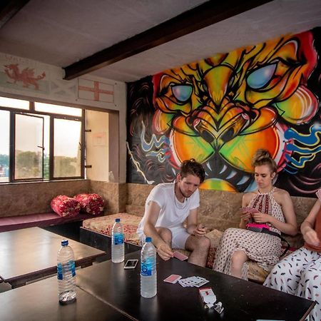 Backpacker Panda Friends - Agra Hostel Exterior photo
