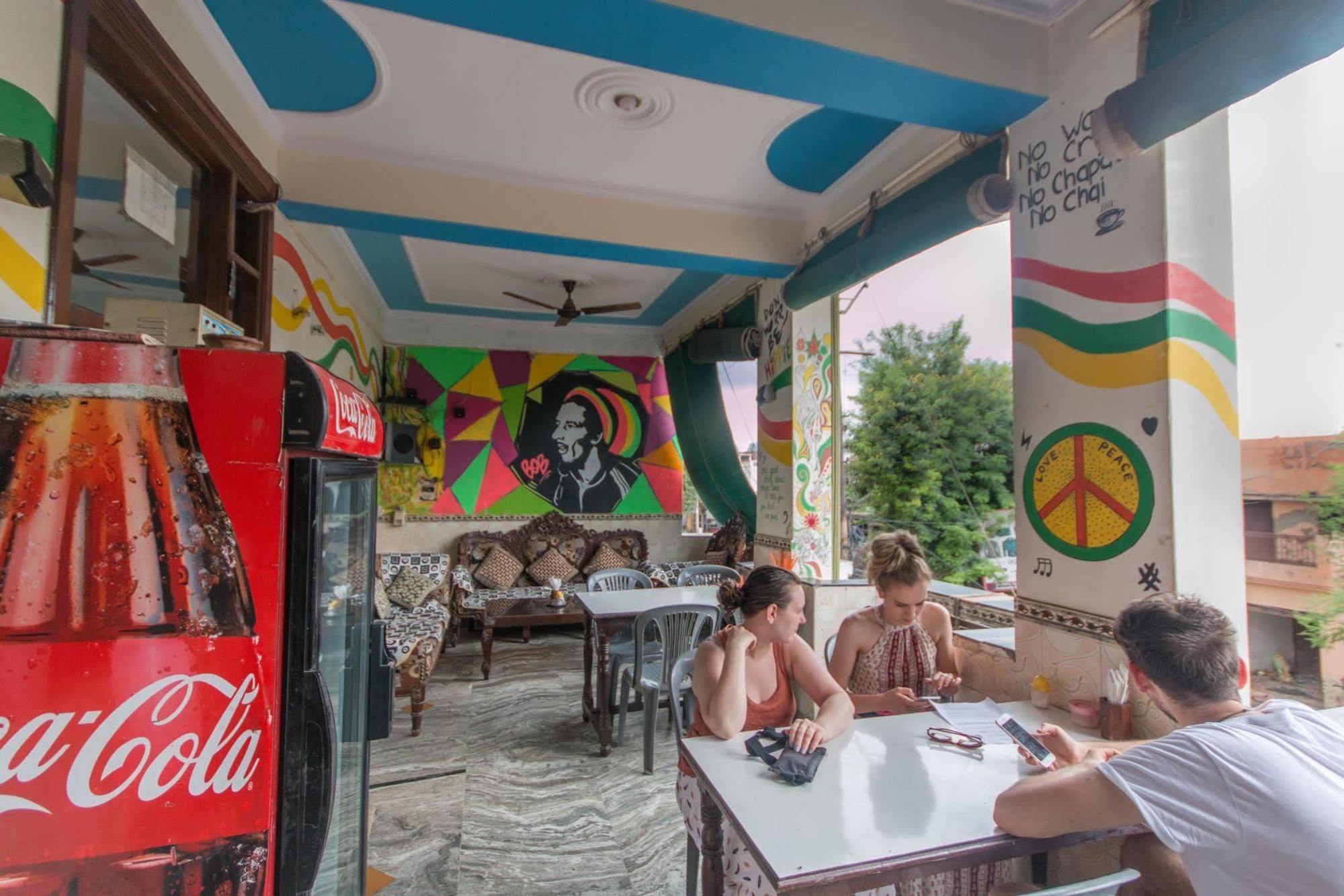 Backpacker Panda Friends - Agra Hostel Exterior photo