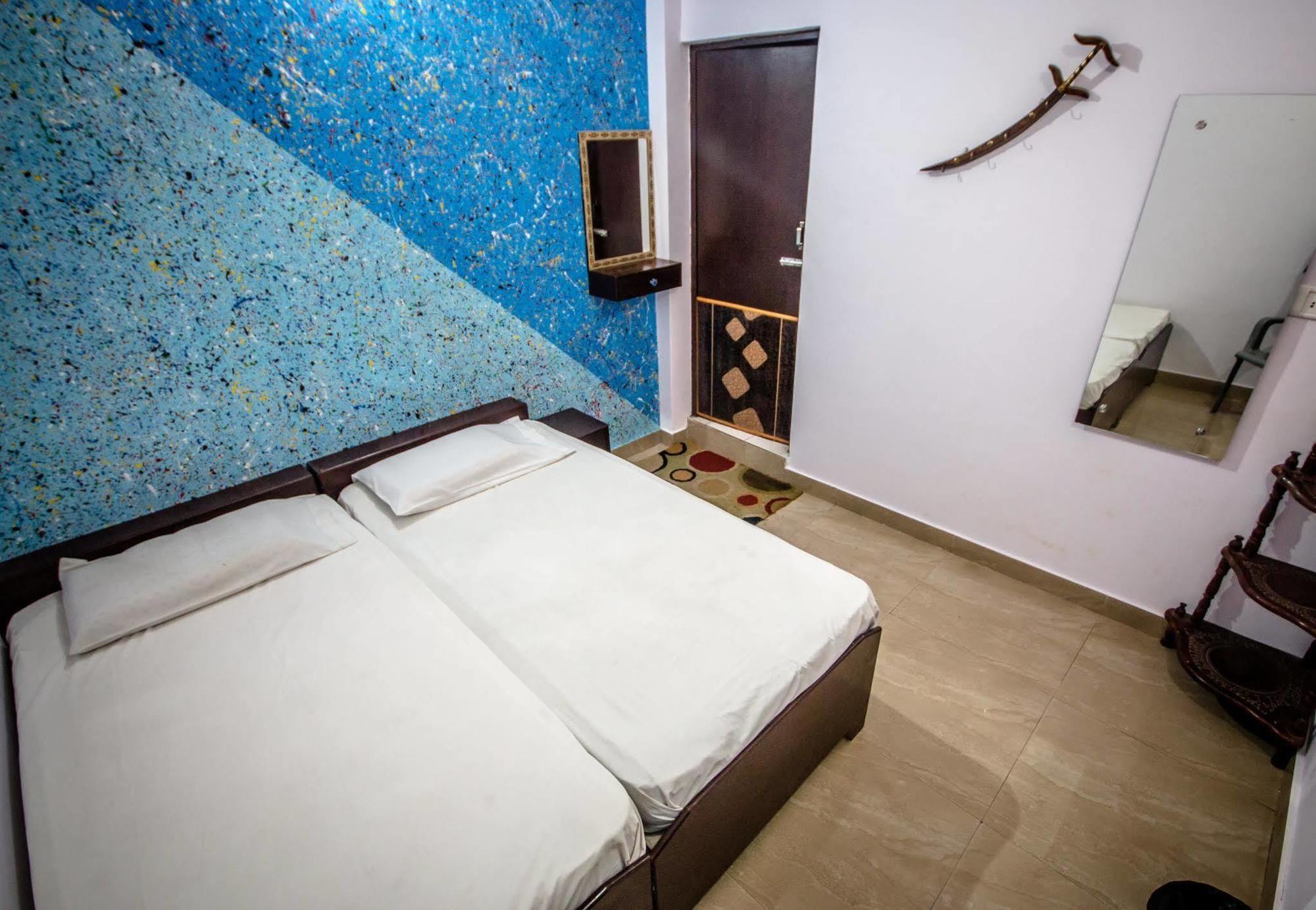 Backpacker Panda Friends - Agra Hostel Exterior photo