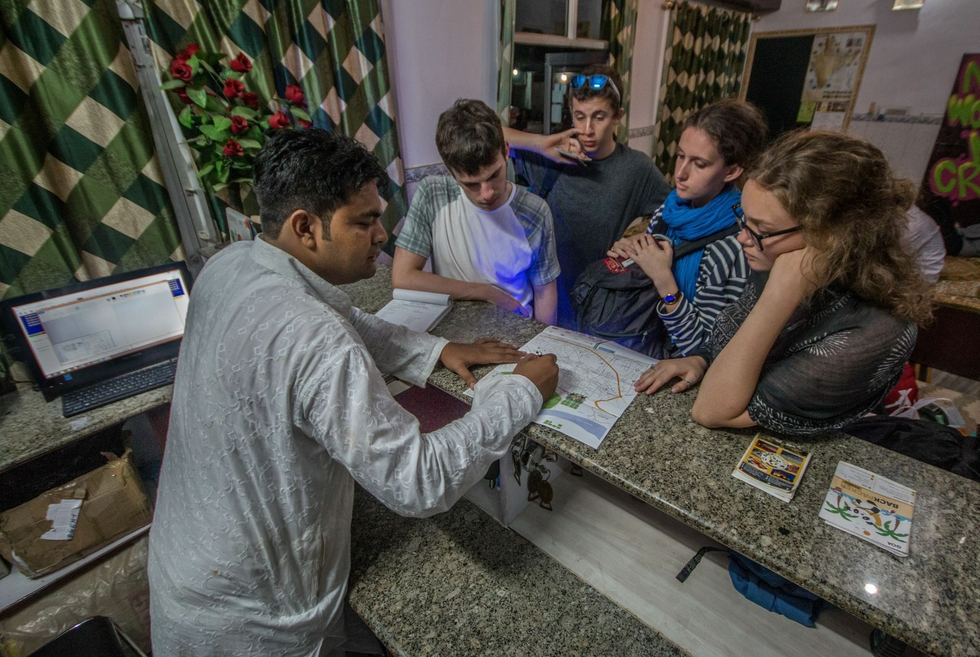 Backpacker Panda Friends - Agra Hostel Exterior photo